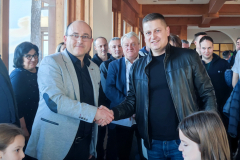 4Otvaranje4